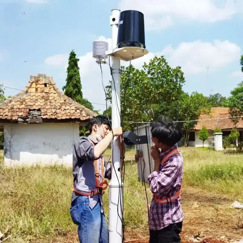 Pemasangan alat RK900-01 Automatic Weather Station Meteorological Monitoring Station