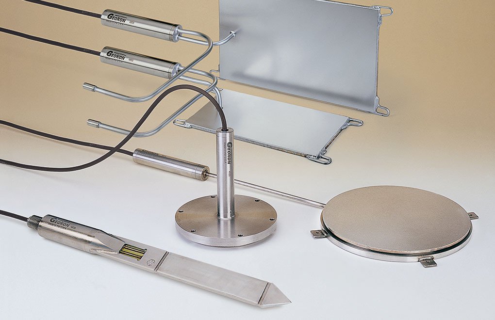 Pressure Cell Type Semiconductor